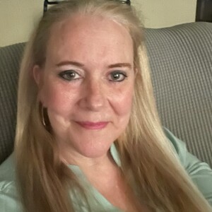 ElizabethFos435's avatar